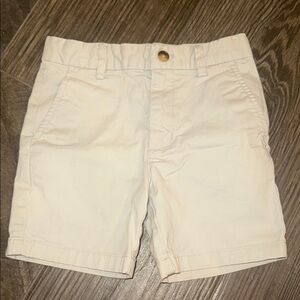 Vineyard Vines Cream Casual Shorts Flat Front
